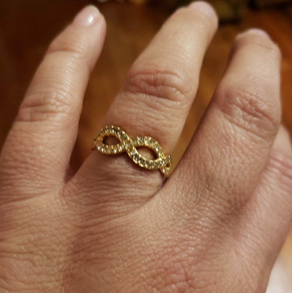 Stella Infinity Ring